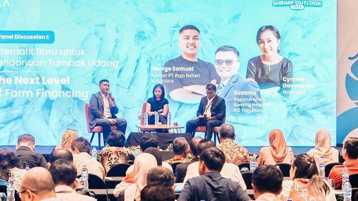 Diskusi Membahas Industri Udang di Indonesia Shrimp Outlook 2024 digelar di Fairfield by Marriott, Surabaya. Diksusi membahas industri udang di Indonesia.