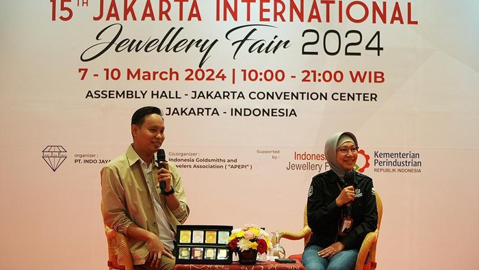 Jakarta International Jewellery Fair (JIJF) 2024 telah digelar di JCC, Senayan, Jakarta. Galeri 24 turut meramaikan JIJF 2024.