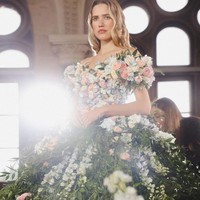 Vladiyan Royal merupakan brand bridal yang fokus pada busana pengantin bergaya Eropa. Koleksinya banyak menampilkan ball gown dengan rok bervolume yang ultra-feminin. Foto: Instagram/@vladiyan_official