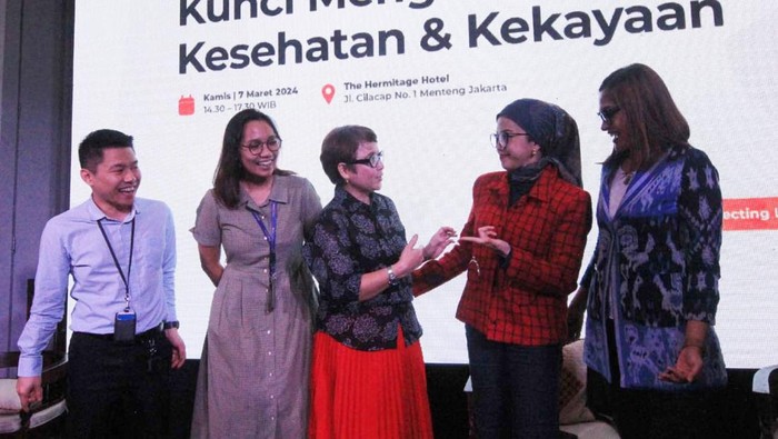IFG Life Kembangkan Diri untuk Jangkau Nasabah IFG Life terus mengembangkan diri dengan meluncurkan sejumlah produk asuransi. Hal ini untuk menjangkau lebih banyak konsumen.