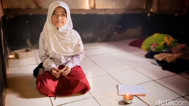 Intan si bocah tangguh dari Sukabumi.