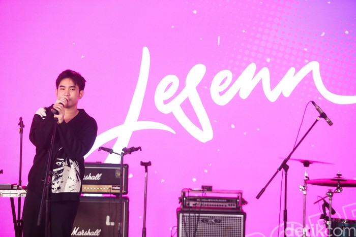 Jesenn saat menghadiri d'Pop Music Day 2024