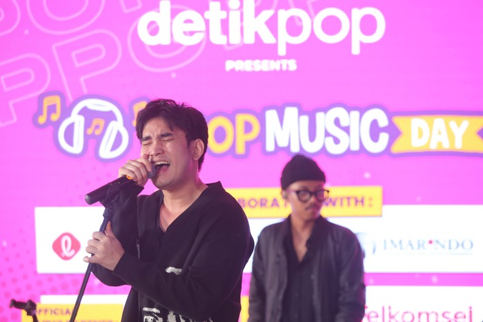 Jesenn saat menghadiri d'Pop Music Day 2024