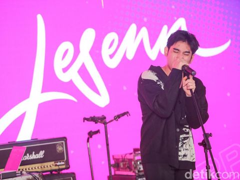 Jesenn saat menghadiri d'Pop Music Day 2024