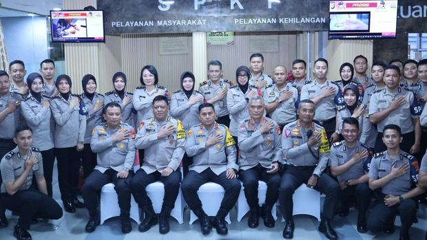 Kapolda Metro Jaya Irjen Karyoto meresmikan ruang pelayanan SPKT