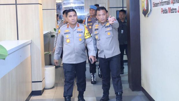Kapolda Metro Jaya Irjen Karyoto meresmikan ruang pelayanan SPKT