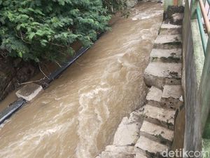 Pencarian 3 Santri Hanyut di Cikapundung Bandung Masih Nihil