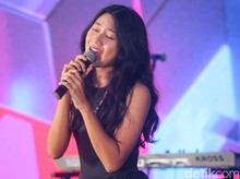 Menikmati Senandung Merdu Maisha Kanna di dPop Music Day Menikmati Senandung Merdu Maisha Kanna di dPop Music Day