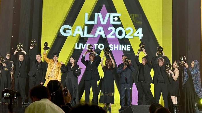Malam perayaan SnackVideo Live Gala digelar dengan sukses di Pullman Jakarta Central Park. Begini potret kemeriahannya.