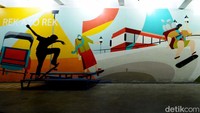 Arena skateboard di Alun-Alun Suroboyo ini hampir tidak pernah sepi. Setiap hari ada yang bermain di lokasi tersebut.