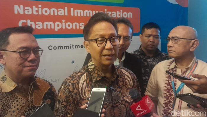 Angka Kesuburan RI Turun, Menkes Singgung Tren Menikah Tanpa Anak