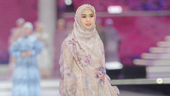 Oki Setiana Dewi