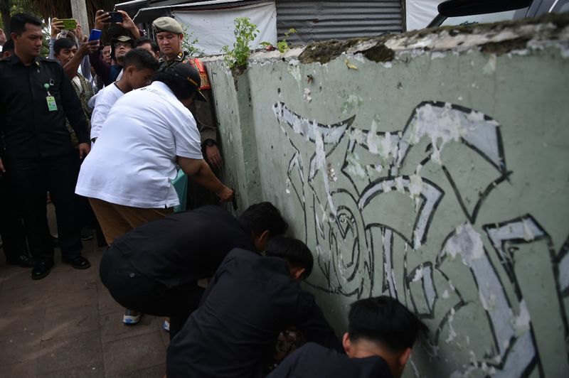 Penyelenggaraan Hari Peduli Sampah Nasional di Karawang.