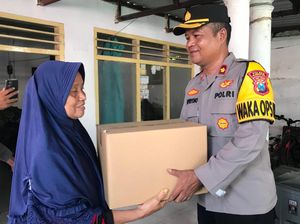 Polres Mojokerto Kota Salurkan Bantuan ke Korban Banjir