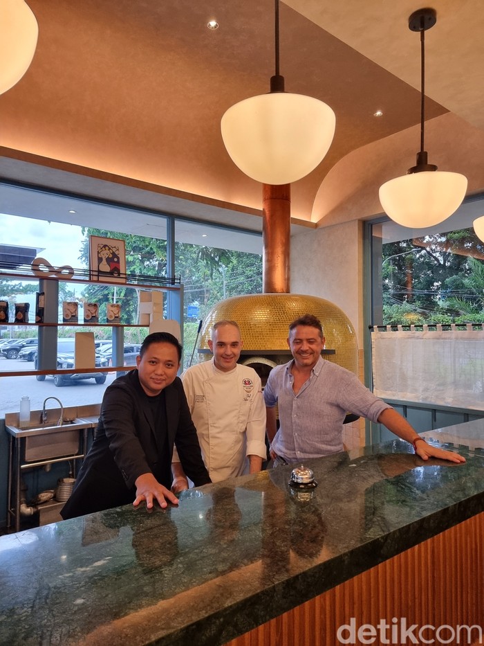 Resto Pizza Asal Bangkok Peraih 'Top 50 Pizza' di Dunia Kini Hadir di Jakarta Resto Pizza Asal Bangkok Peraih 'Top 50 Pizza' di Dunia Kini Hadir di Jakarta