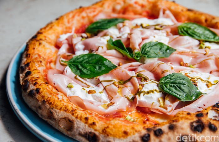 Resto Pizza Asal Bangkok Peraih Top 50 Pizza di Dunia Kini Hadir di Jakarta