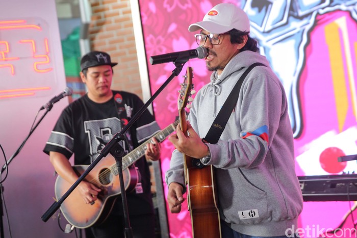 Rocket Rockers