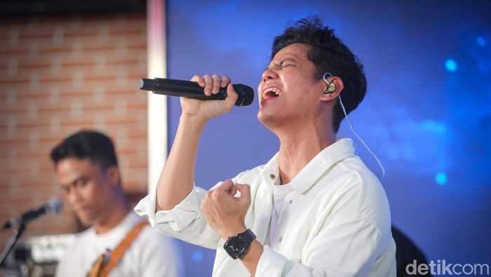 Stevan Pasaribu Stevan Pasaribu