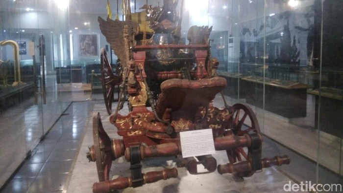 Kereta Singa Baron