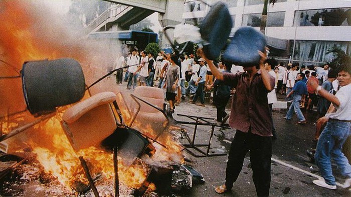 Kerusuhan Mei 1998.