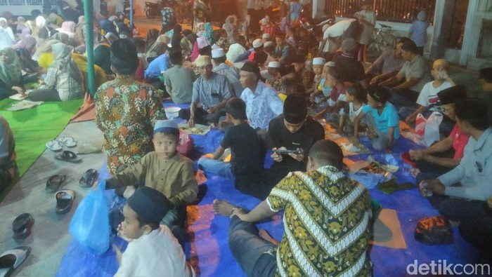 Warga di Asahan menyambut Ramadan dengan munggahan.