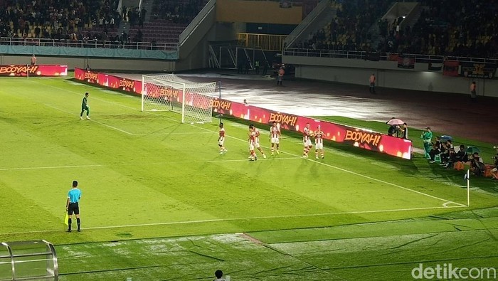 Persis Solo menghadapi Barito Putera di Stadion Manahan, Solo, Sabtu (9/3/2024).