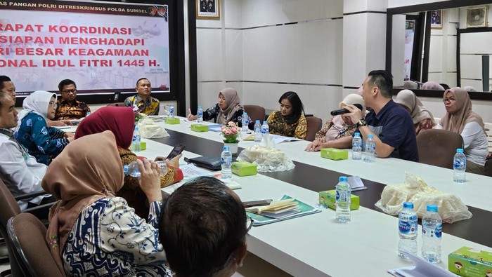 Rapat koordinasi Polda Sumsel bersama Forkopimda di Gedung Subarkah Ditreskrimsus Polda Sumsel