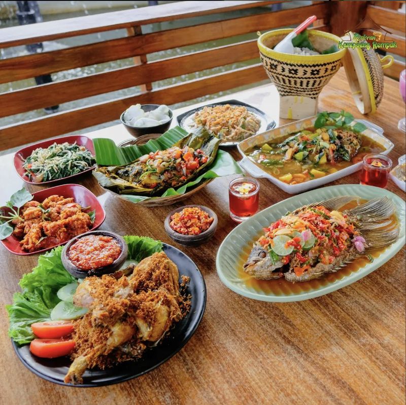Restoran keluarga bekasi