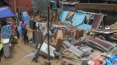 Banjir Bandang Hantam Rumah Warga di Kendari