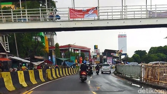 Tawuran di Bassura sudah bubar, lalu lintas normal kembali.