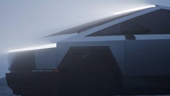 Cybertruck dipasarkan karena memberikan kesempatan pada konsumen untuk berkendara dalam kemewahan. Foto: Tesla