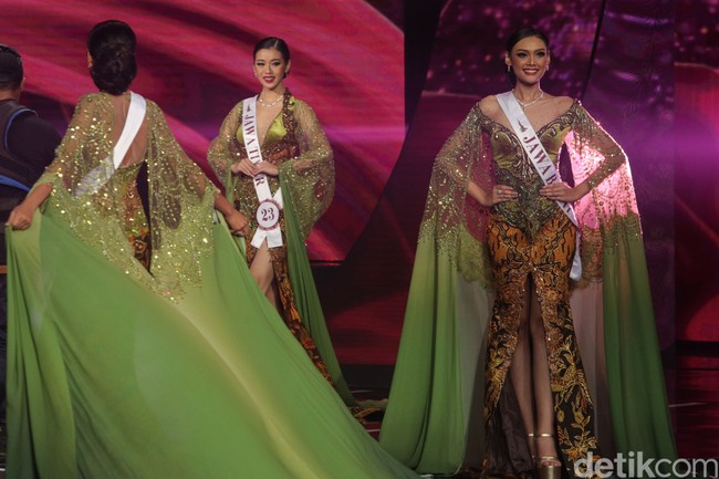 Top 4 Puteri Indonesia 2024 ini akan mewakili Indonesia di ajang kontes kecantikan internasional yaitu Miss Charm, Miss International, Miss Supranational dan Miss Cosmo.  Foto: Rifkianto Nugroho/Detikcom