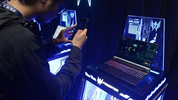 Predator Helios Neo 16 terbaru ini hadir dengan layar besar 16 inci, dalam rasio aspek 16:10. WQXGA menawarkan spesifikasi tertinggi dengan refresh rate 240Hz yang cepat, dan dengan color gamut DCI-P3 100%. Foto: Dok. Acer