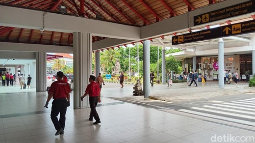 Suasana Bandara Ngurah Rai, sehari menjelang Nyepi, Minggu (10/3/2024).