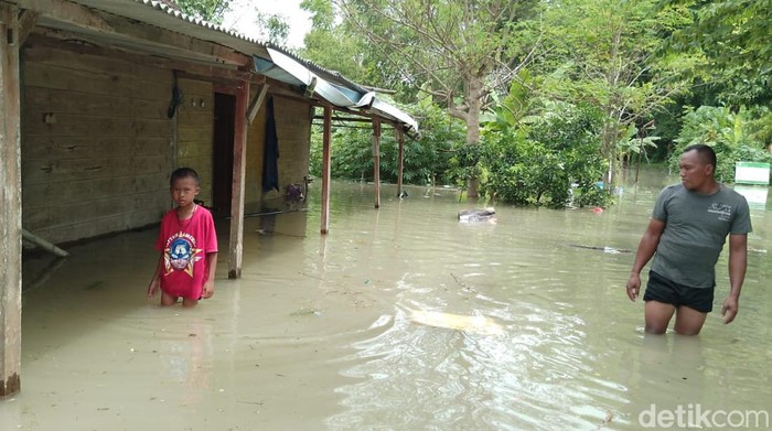 Banjir luapan Bengawan Solo Bojonegoro