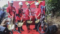 KAI menghadirkan inovasi layanan untuk pengguna Commuterline yakni “Commuter Shelter Bike” merupakan pembaharuan fasilitas parkir sepeda gratis dengan desain sporty dan gerakan kampanye GreenCommuter yaitu gerakan ramah lingkungan KAI Commuter menyediakan fasilitas Water Station dispenser air minum untuk kebutuhan pengguna di area stasiun dalam mendukung program Environmental, social, and corporate governance (ESG).