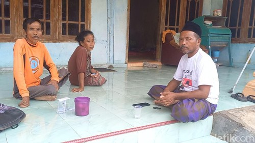 Keluarga ibu asal Bangkalan yang melahirkan bayi dengan kepala terputus di Sampang.
