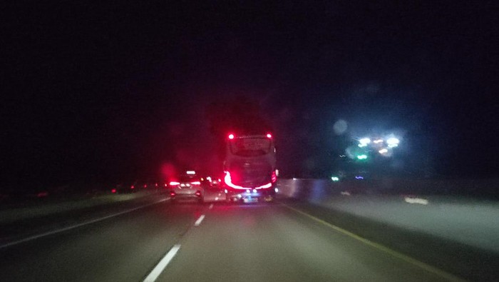 Kode lampu sein bus AKAP