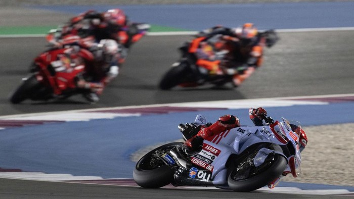 DOHA, QATAR - MARCH 09: Marc Marquez of Spain and Gresini Racing MotoGP leads the field during the MotoGP Of Qatar - Sprint at Losail Circuit on March 09, 2024 in Doha, Qatar. (Photo by Mirco Lazzari gp/Getty Images)