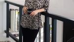 Pose Keren Melody Prima saat Ngopi Cantik di Kafe Kekinian