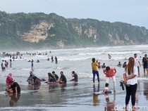 Ide Liburan Tahun Baru di Jogja: Piknik di Pantai-Kulineran di Pasar