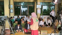 Rukyatul hilal di Bukit Condrodipo dilakukan oleh 50 orang dari LFNU Gresik, 45 orang dari Kemenag Gresik, dan sekitar 60 orang dari ormas dan masyarakat.