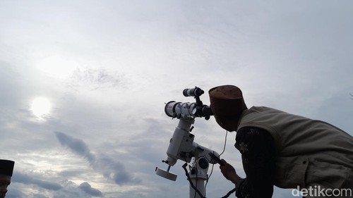 Pantauan hilal di Pangandaran.