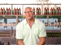 Dwayne Johnson Rilis Lini Kecantikan, Ingin Normalisasi Pria Rajin Rawat Kulit