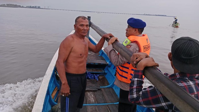 Pencarian pemancing hilang di Probolinggo.