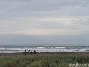 Pencari Kerang yang Tenggelam Dihantam Ombak Ditemukan Tewas