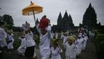 Prosesi Tawur Agung Jelang Nyepi di Candi Prambanan