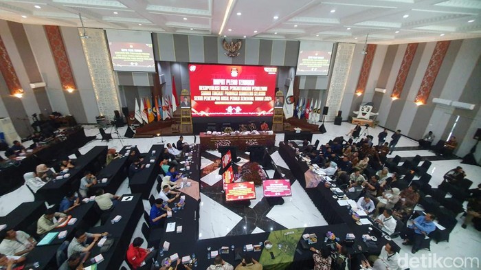 Rapat Pleno Terbuka di Sumsel