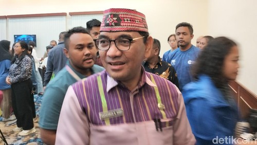 Sekretaris Daerah Kabupaten Manggarai Barat Fransiskus S. Sodo. (Ambrosius Ardin)