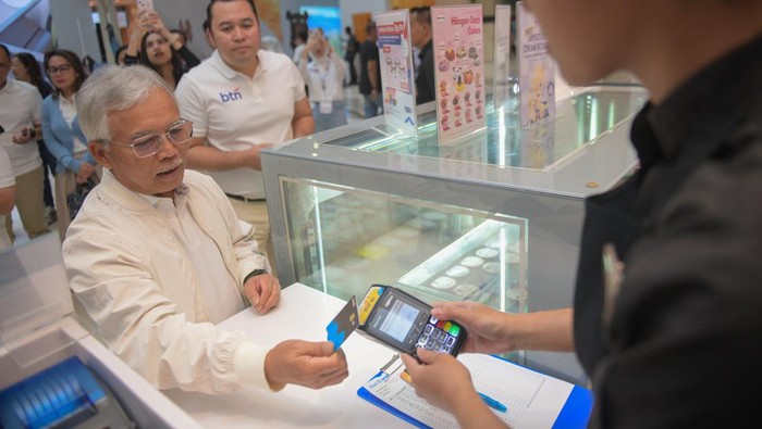 Sejalan dengan tranformasi digital, BTN memperkenalkan Kartu Debit BTN Visa Contactless untuk memberikan kemudahan dan fleksibilitas kepada nasabahnya. Ini buktinya.